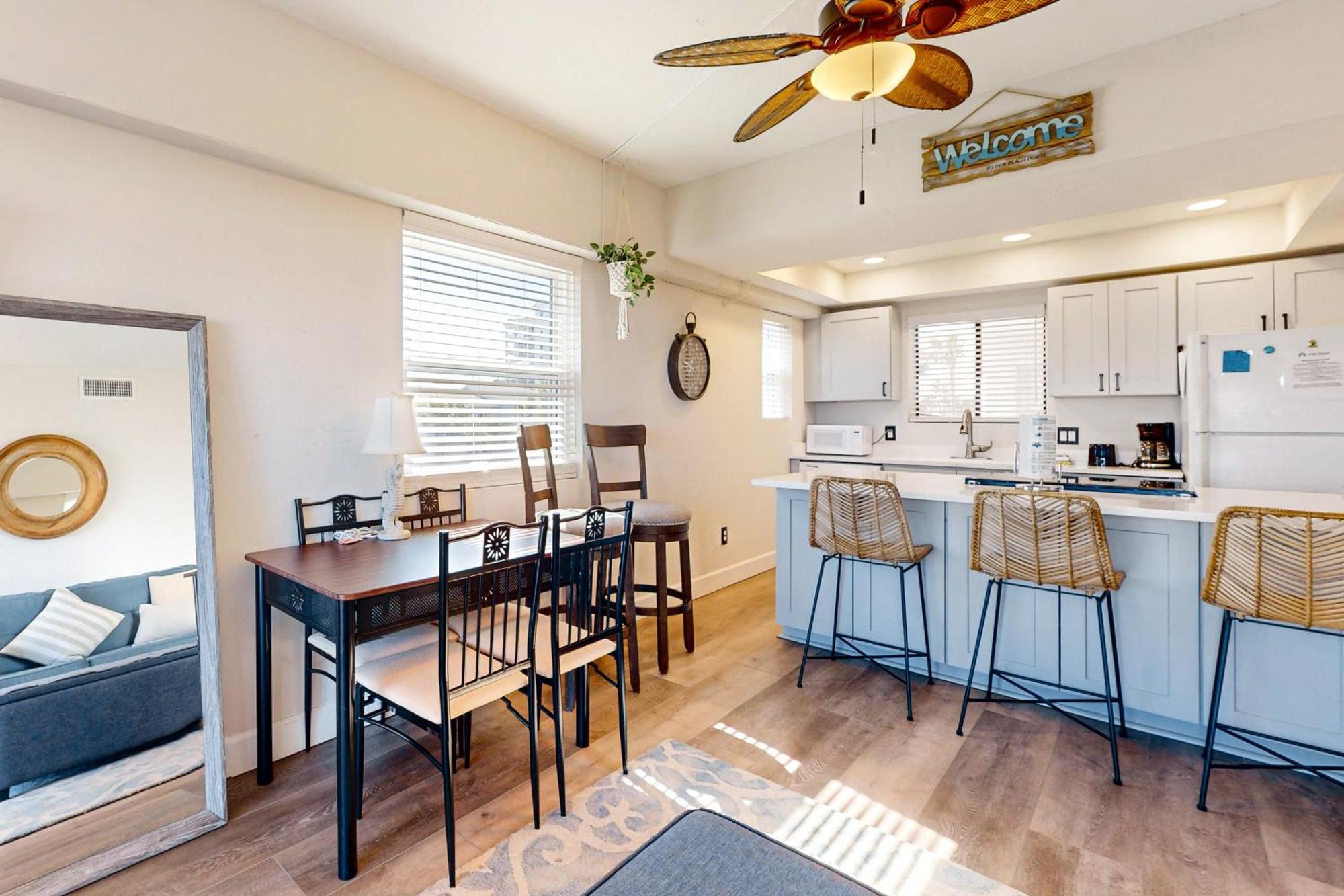 Jax Beach Oceanfront Getaway Jacksonville Beach Rum bild